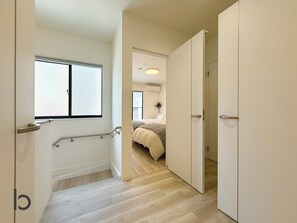 Casa Premium, balcón | Tabla de planchar con plancha, wifi gratis y ropa de cama 
