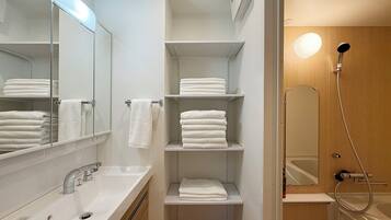Superior Apartment | Bathroom