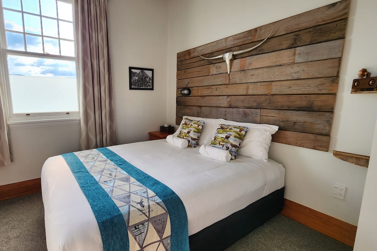 Chambre Standard double, non-fumeur, salle de bains commune