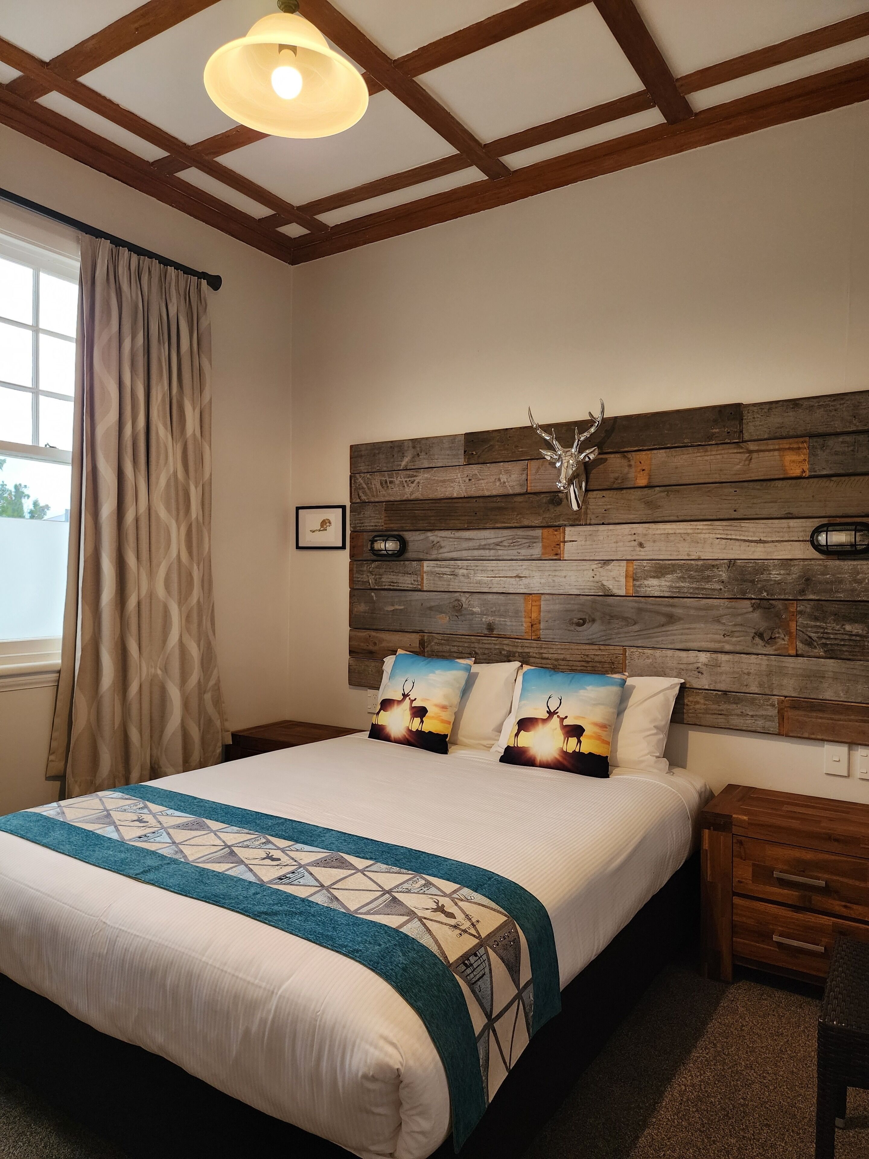 Superior Double Room, 1 Queen Bed, Non Smoking, Shared Bathroom