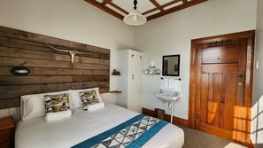 Standard Double Room, Non Smoking, Shared Bathroom