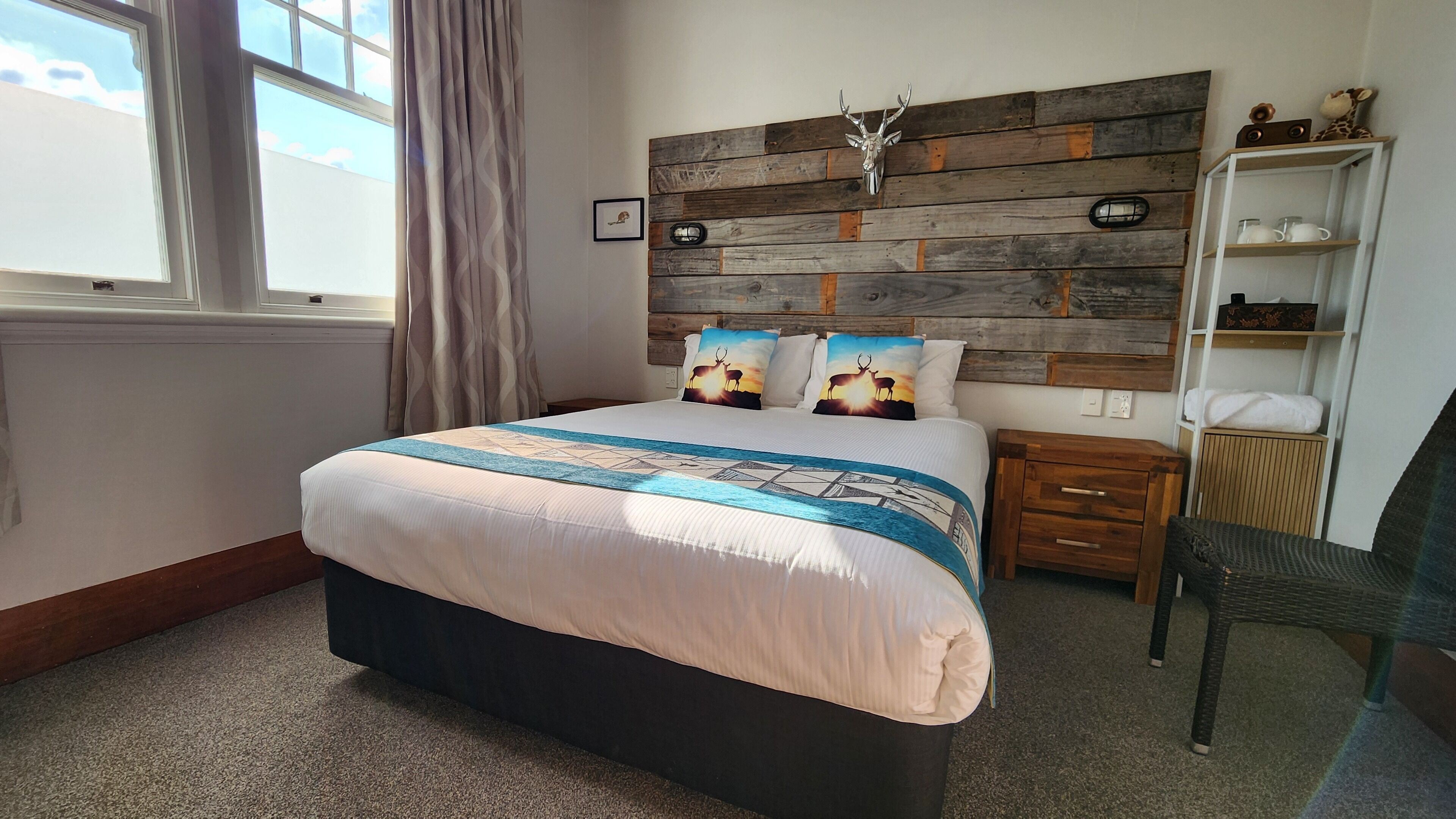 Superior Double Room, 1 Queen Bed, Non Smoking, Shared Bathroom