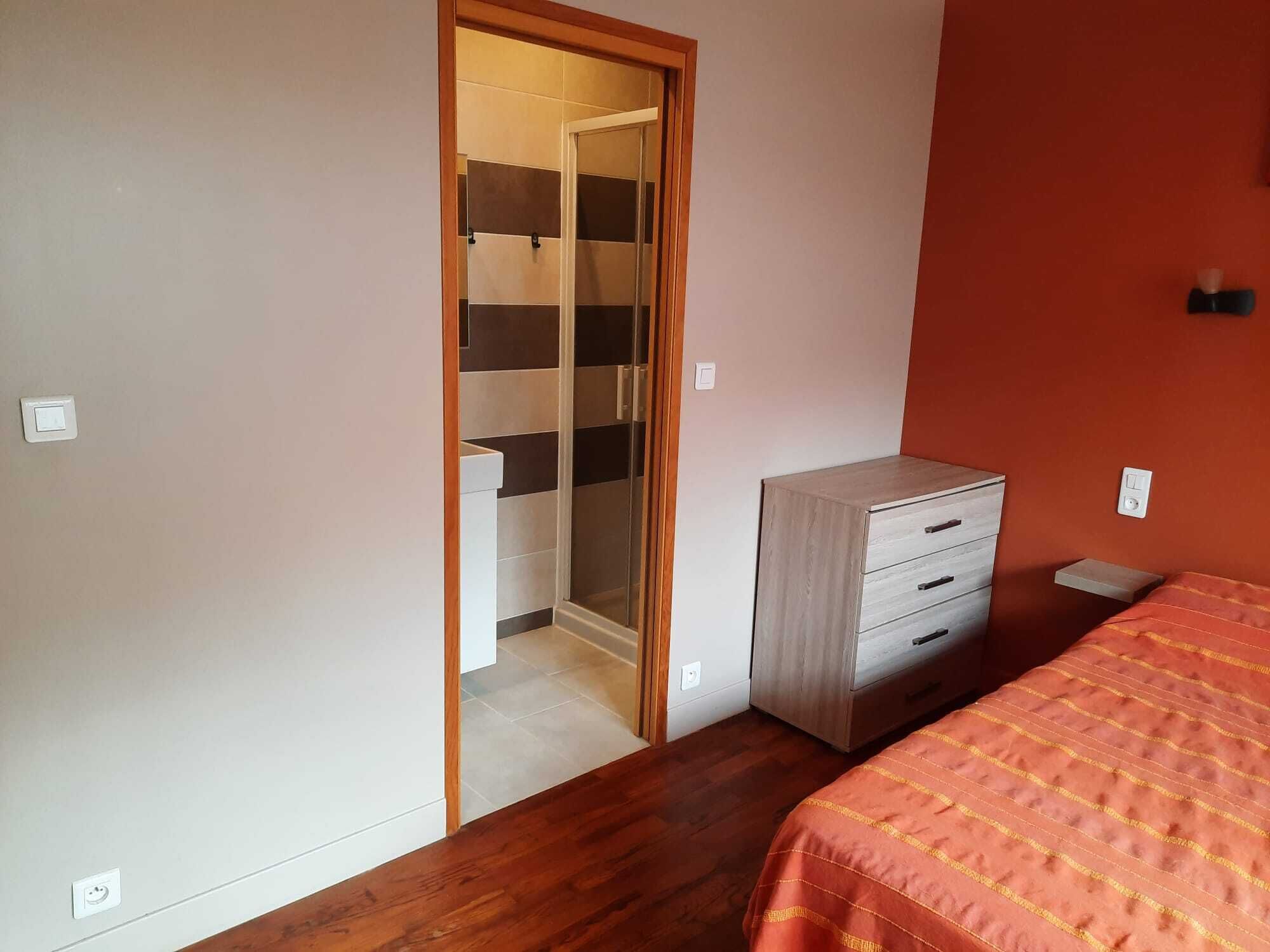 4 bedrooms, free WiFi, bed sheets
