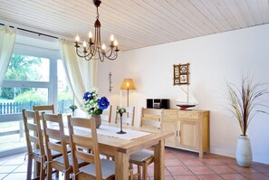 Dining - Vrbo Property (Ostseebad Prerow)