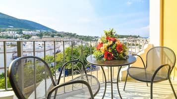 Doppia Superior, balcone | Una scrivania, culle/letti per bambini (a pagamento), Wi-Fi gratuito