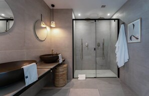 Hair dryer, towels - 27th Top Floor Designer Apartment In Mercury Tower (Saint Julian's)