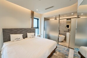Hair dryer, towels - Seaview Mercury Tower Apartment With Rooftop Pool (Saint Julian's)