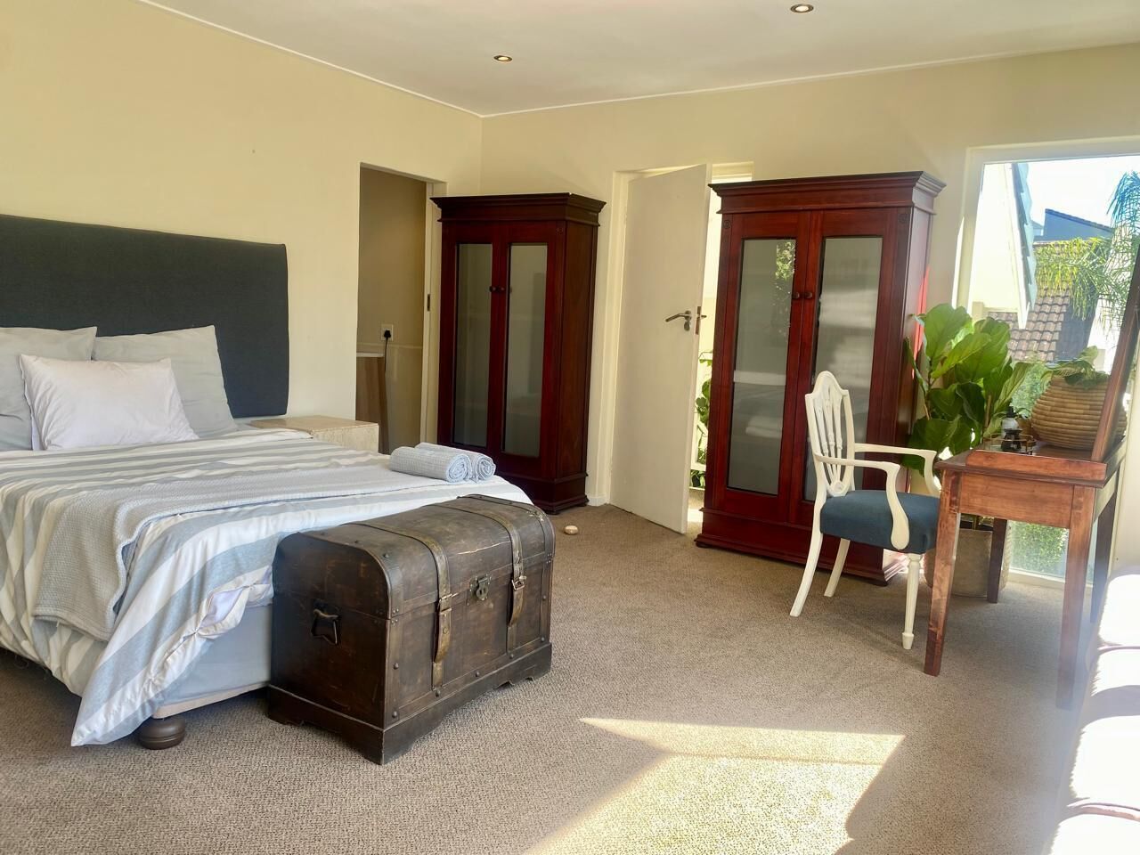 Căn hộ phong cách cổ điển, quang cảnh núi