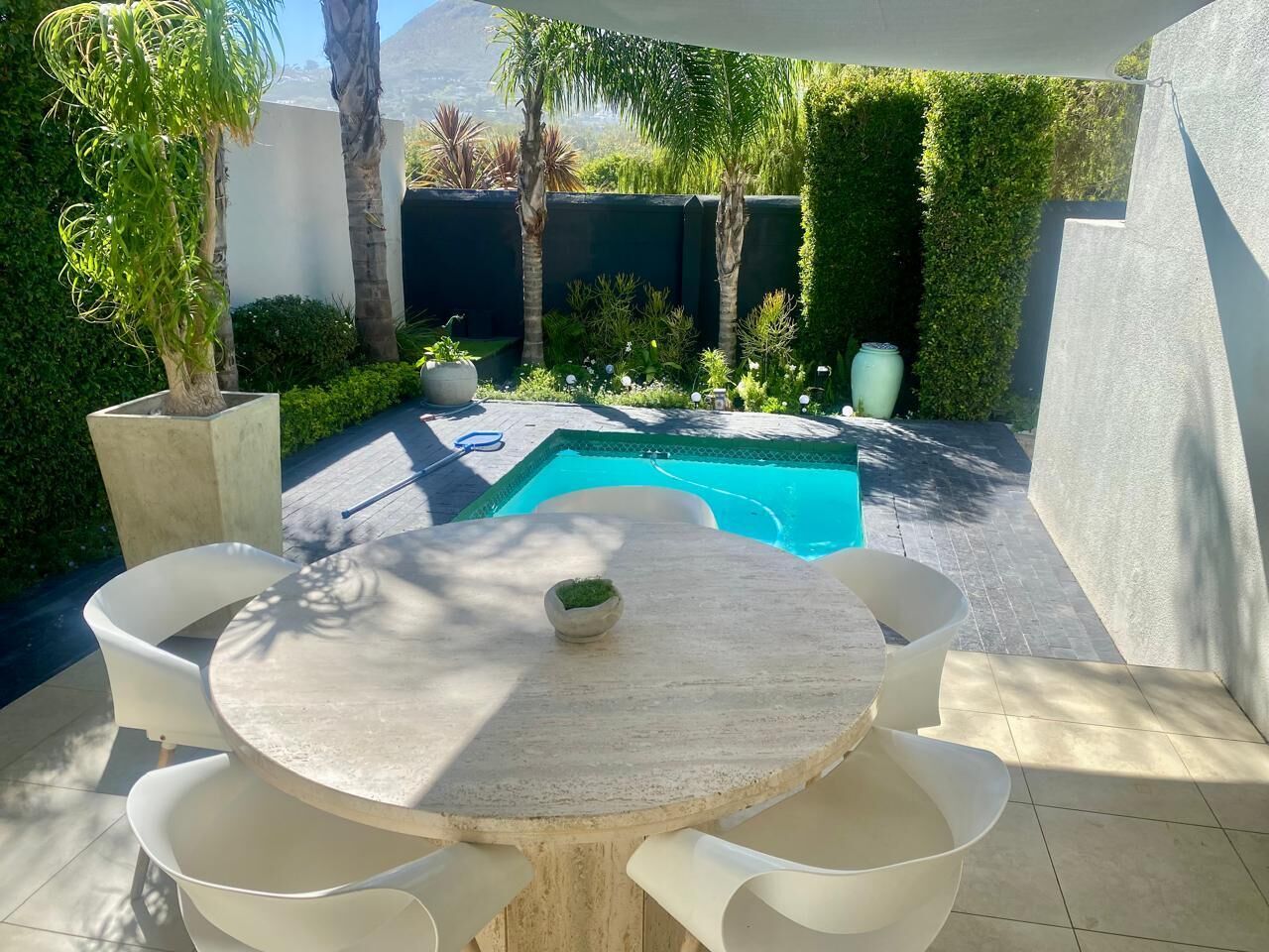 Khu ẩm thực ngoài trời