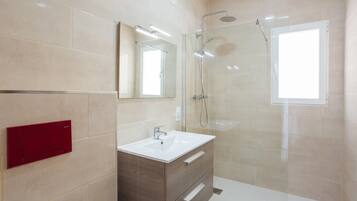 Ducha y toallas