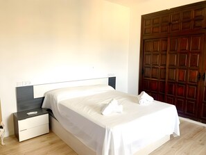 Room - Holiday Home 'Villa Margarita' with Sea View, Wi-Fi and Air Conditioning (Denia)