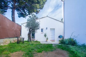 Exterior - Villa Provence -Clim-Terrasse-Jacuzzi®-BBQ (La Valette-du-Var)