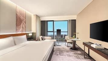 Deluxe VR King Room | In-room safe, blackout drapes, free WiFi