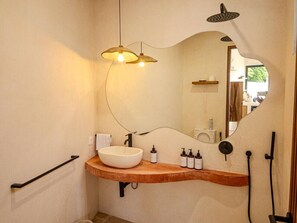 Hair dryer - Private Studio Villa with Plunge Pool in Uluwatu (Pecatu)