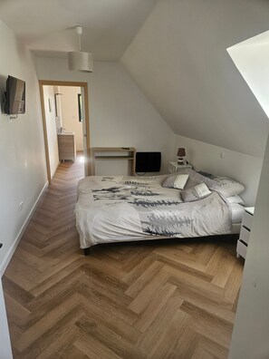 2 chambres, Wi-Fi, draps fournis