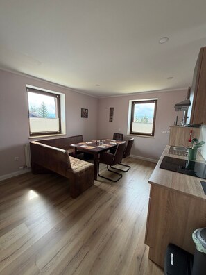 Private kitchen - Apartment "Wohnung" with Shared Terrace, Garden, and Wi-Fi (Haidmühle)