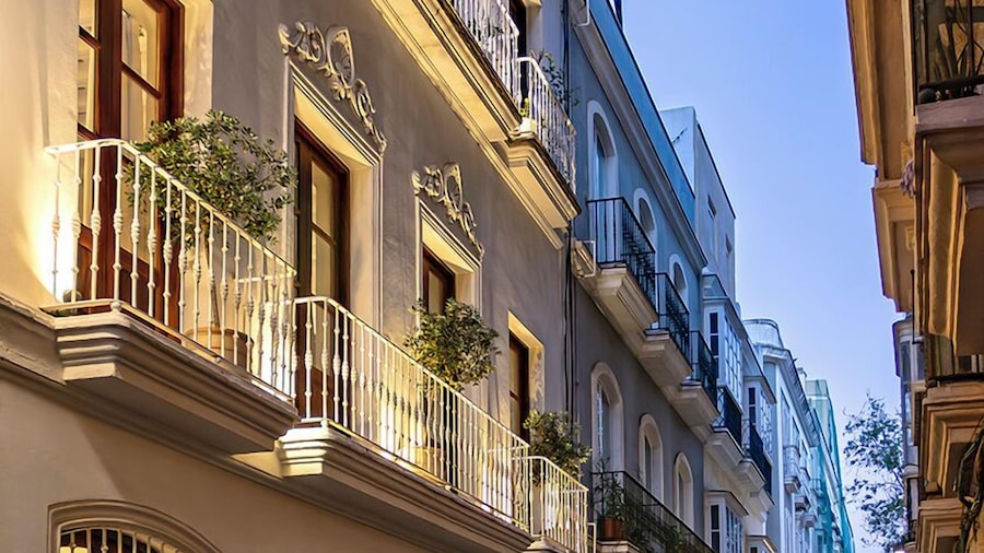 Stunning Palace With Terrace in Cádiz Center. Calderón de la Barca