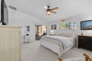 Free WiFi, bed sheets - Pascaul Del Sol Pool and Spa (Lake Havasu City)
