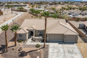 Exterior - Pascaul Del Sol Pool and Spa (Lake Havasu City)
