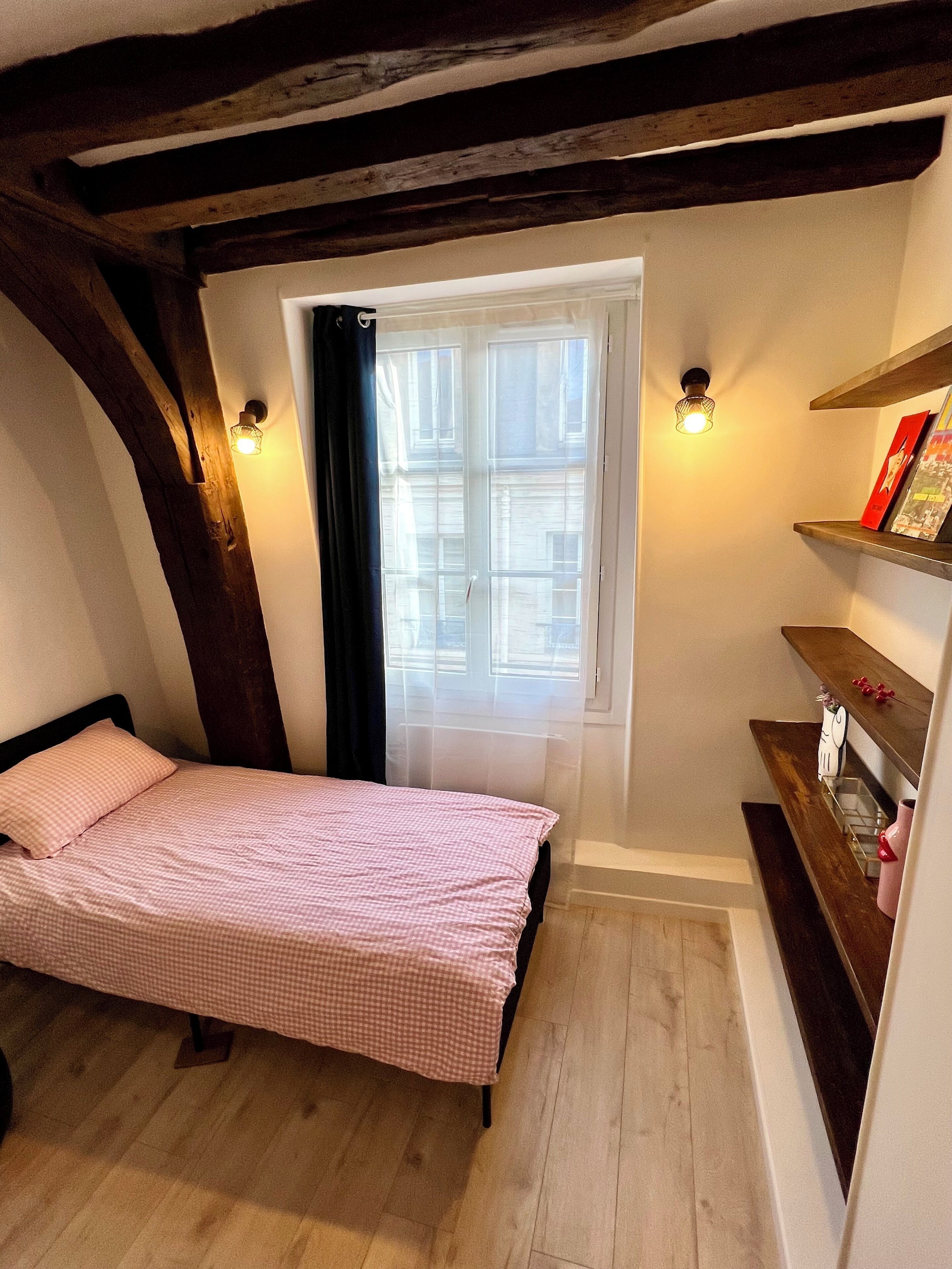 1 bedroom, iron/ironing board, WiFi, bed sheets