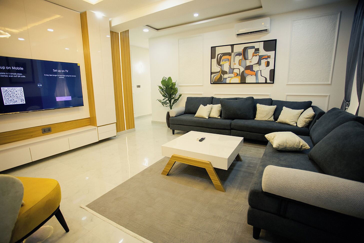 Apartment | Living area