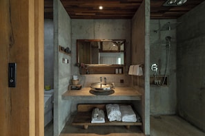 Panoramic Double Room | Bathroom | Rainfall showerhead, hair dryer, bathrobes, heated floors