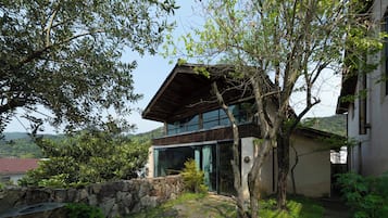 Fachada de la propiedad