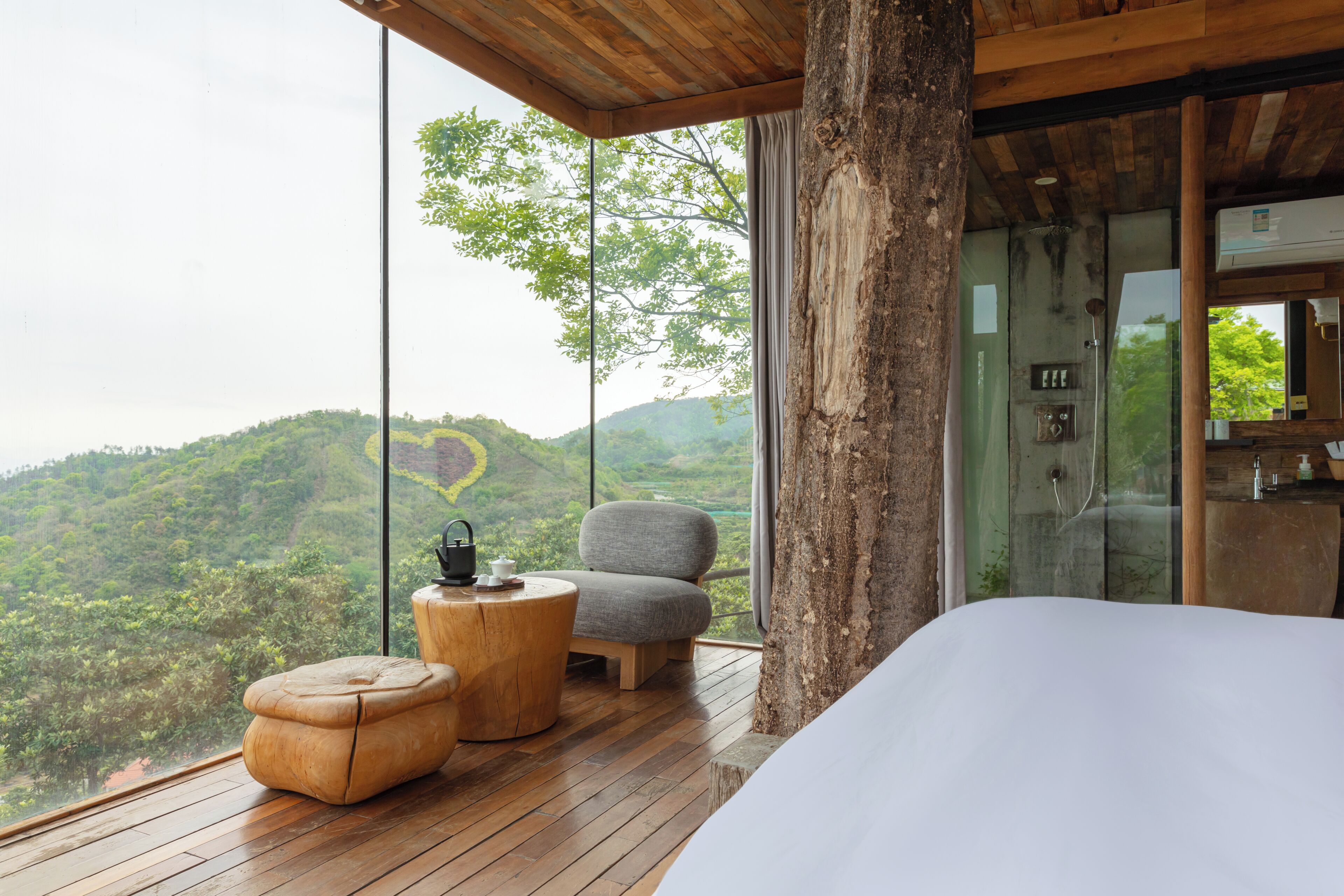 Casa na árvore romântica | Roupas de cama premium, edredons de pluma