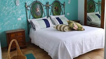 Quarto casal conforto, sacada, vista para a montanha