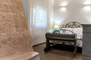 1 habitación, wifi y ropa de cama