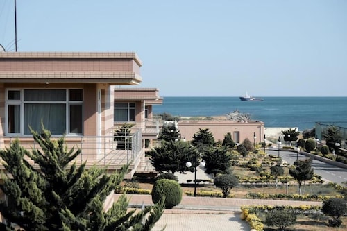 Khazri Villa Sea Side