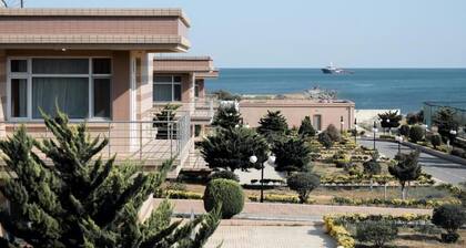 Khazri Villa Sea Side
