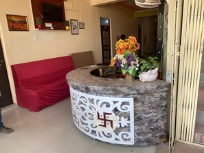 Lobby - Shri Mangal Palace (Gwalior)