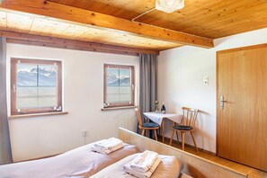 1 bedroom, iron/ironing board, WiFi, bed sheets