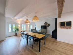 Dining - Relax and nature apartment in Cal Rosal, Berga (Avià)