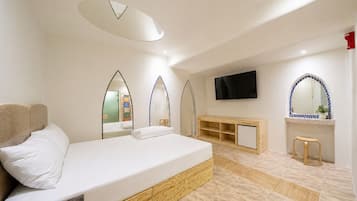 Standard Double Room, 1 Queen Bed, Non Smoking, Private Bathroom | Free WiFi