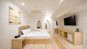 Standard Double Room, 1 Queen Bed, Non Smoking, Private Bathroom | Free WiFi