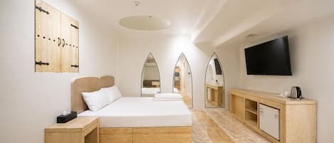 Quarto casal standard, 1 cama Queen, para não fumantes, banheiro privativo | Wi-Fi de cortesia