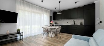 Spacious Apartment | Garden and Workspace