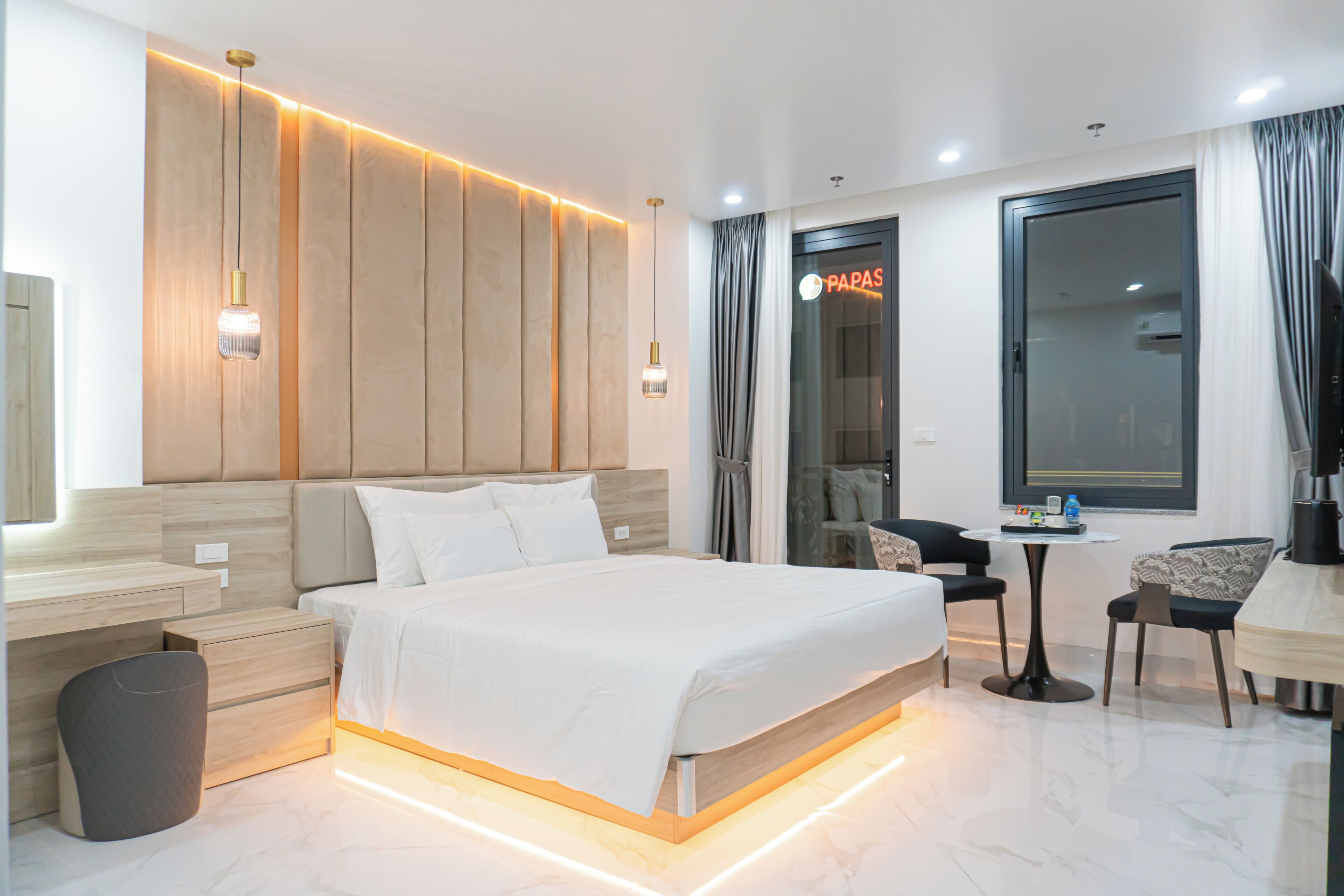Panoramic Double Room, Lake View | Egyptian cotton sheets, premium bedding, down comforters