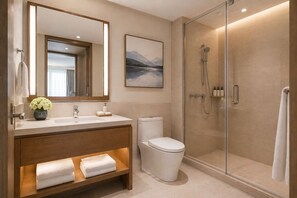 Classic Room | Bathroom - The Brighton Suites (Toronto)