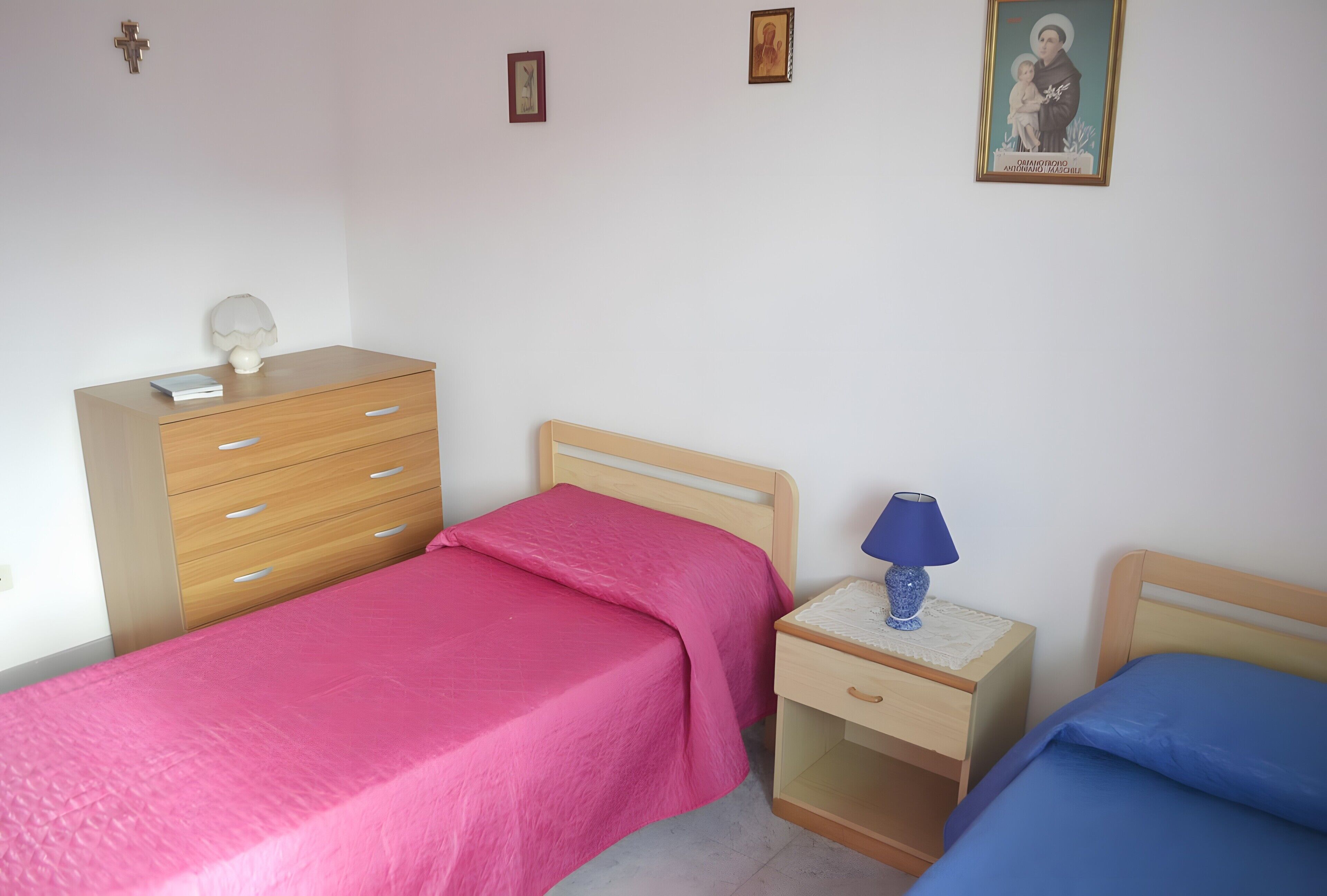 2 bedrooms