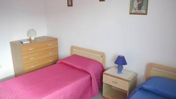 2 bedrooms