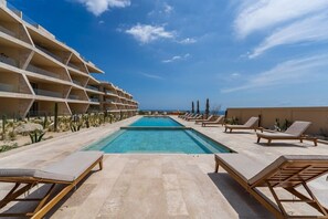 Pool - Luxury penthouse with stunning ocean and Arch views. Features a rooftop deck with private jetted plunge pool, grill, ping pong table, and Starlink WiFi. Near beaches, top restaurants, shopping, and Cabo nightlife for the perfect getaway. (Cabo San Lucas)