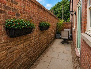 Terrace/patio - Central Bridgnorth Boutique Townhouse - Private Parking (Bridgnorth)