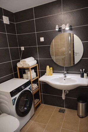 Towels, soap, toilet paper - Charming renewed apartment in Rogla (Vitanje)