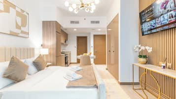 Premium studio, uitzicht op zwembad | Lakens van Egyptisch katoen, luxe beddengoed, donzen dekbedden
