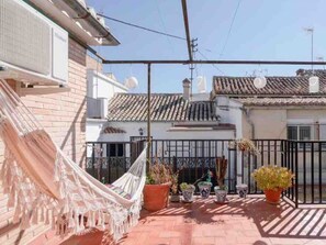 Property grounds - Spacious attic apartment, Sierra Nevada view (Granada)