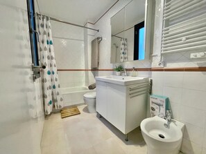Hair dryer - Elegant apartment in the heart of Granada (Granada)