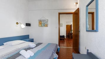 In-room safe, blackout drapes, iron/ironing board, free WiFi